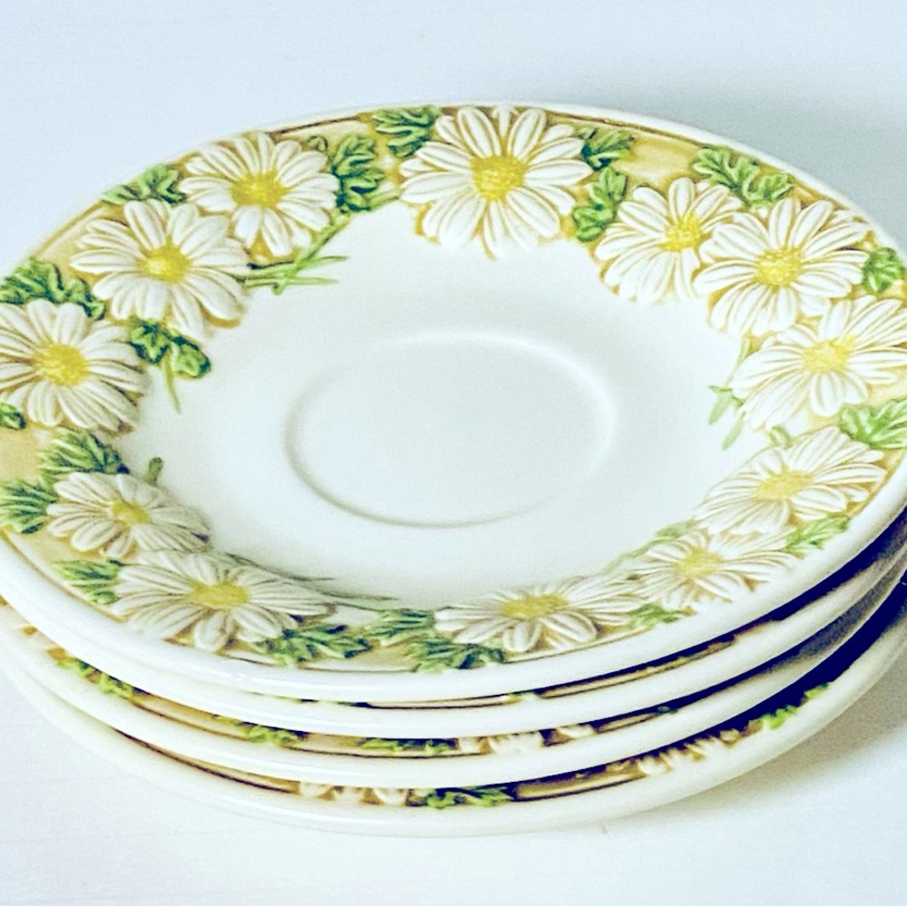 4 PC - Vintage Poppy Trail Saucers